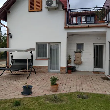 Guest house Klara-haza Vendeghaz Tiszadorogma